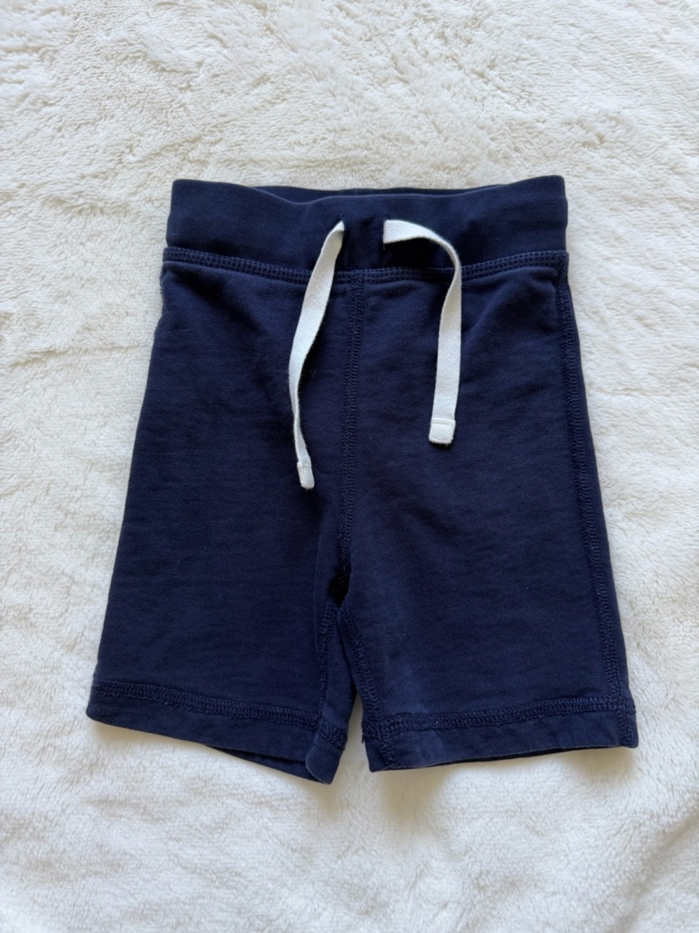 Hanna Andersson Navy Knit Drawstring Shorts. Size 2T.